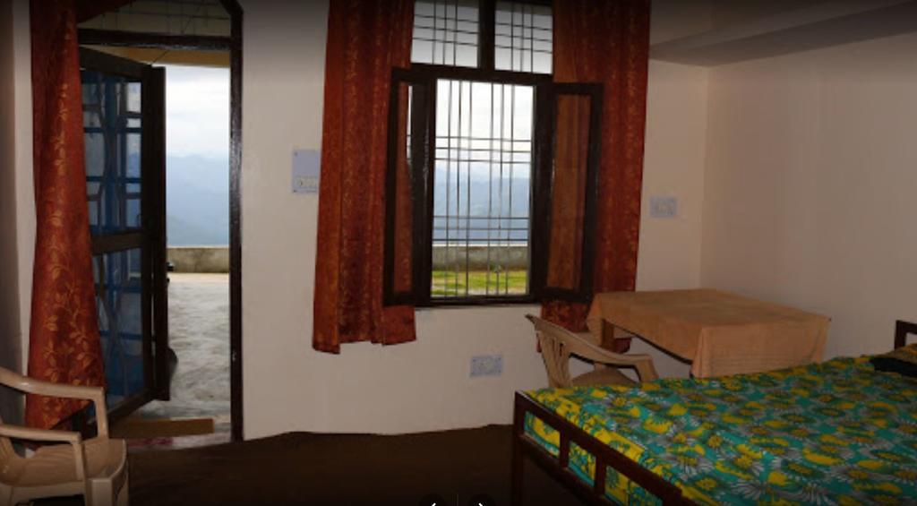 אלמורה Ram Singh Mehra Guest House מראה חיצוני תמונה