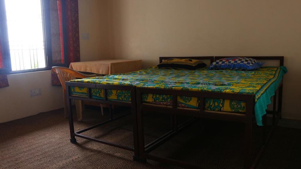 אלמורה Ram Singh Mehra Guest House מראה חיצוני תמונה